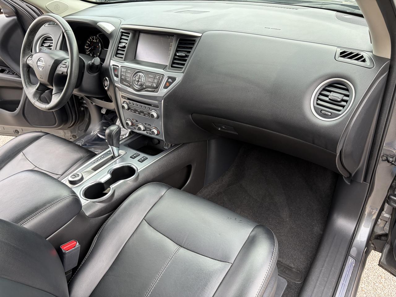 Nissan Pathfinder SL 4WD 2018