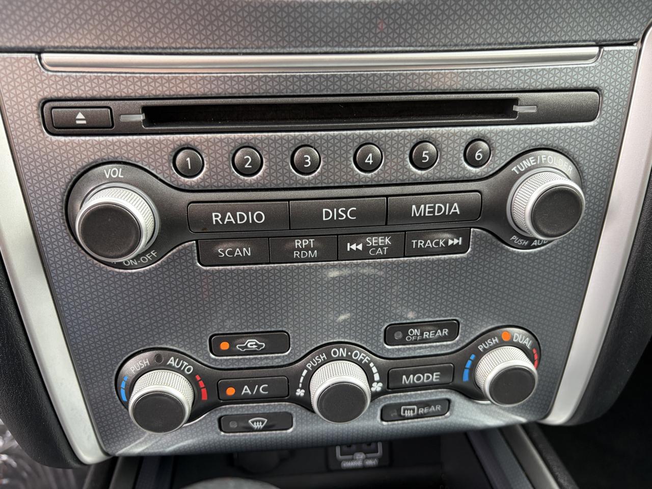 Nissan Pathfinder SL 4WD 2018