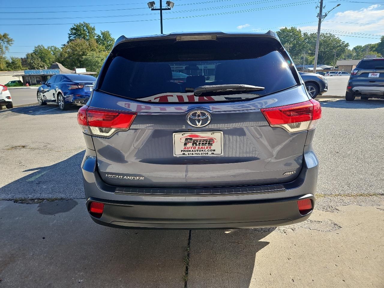 Toyota Highlander LE Plus AWD V6 2018