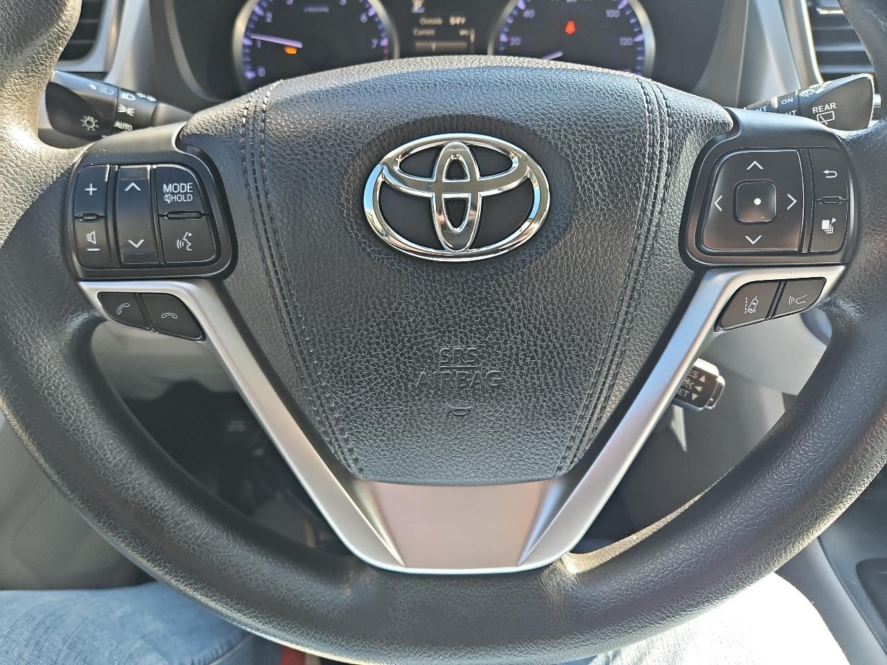 Toyota Highlander LE Plus AWD V6 2018