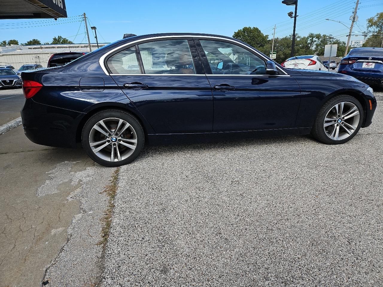 BMW 3-Series  2017
