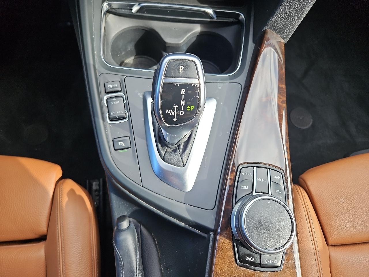 BMW 3-Series  2017