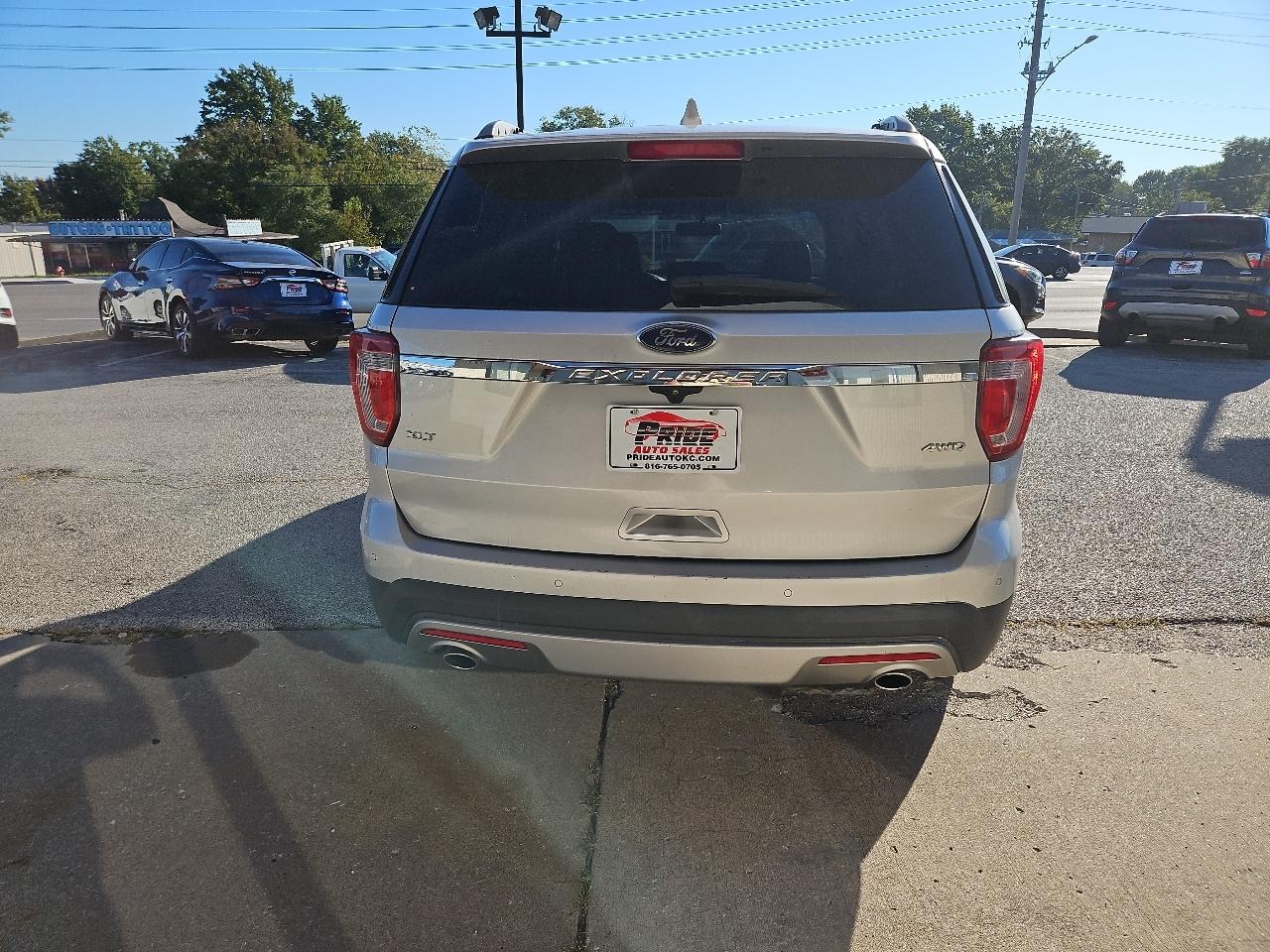 Ford Explorer XLT 4WD 2017