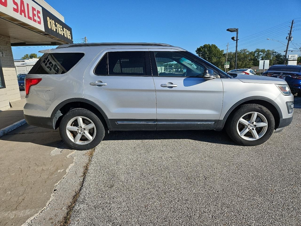 Ford Explorer XLT 4WD 2017