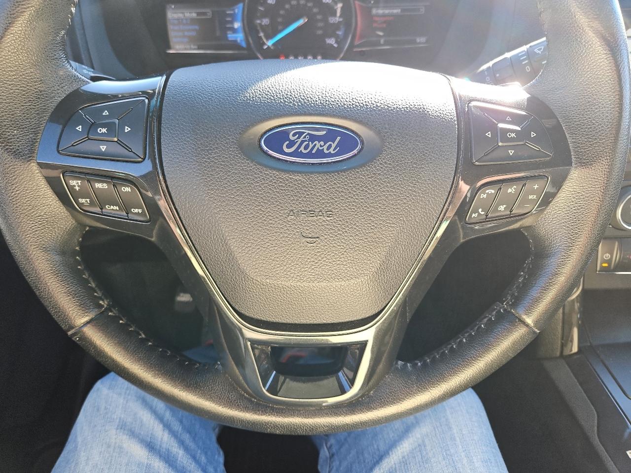 Ford Explorer XLT 4WD 2017