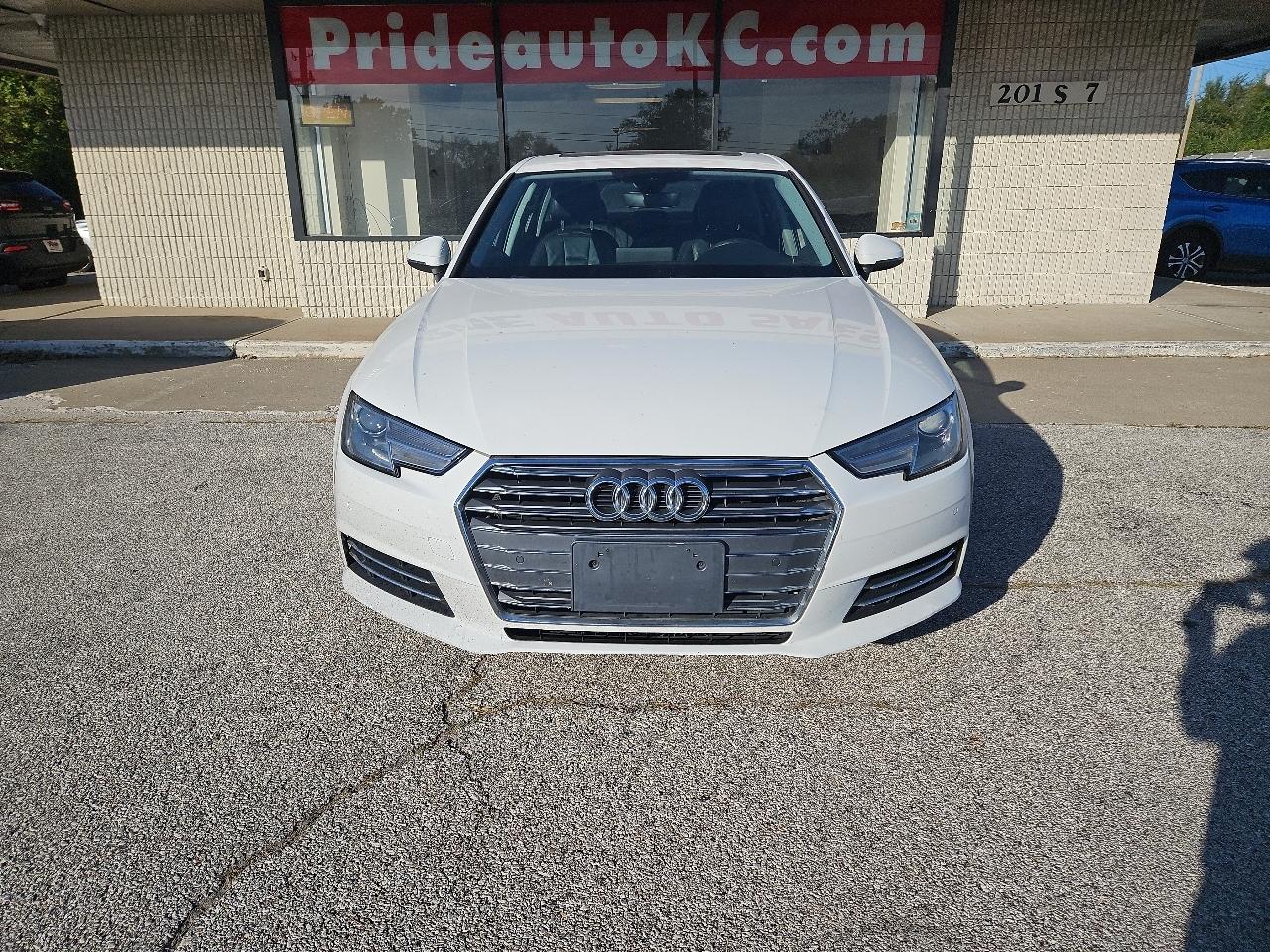 Audi A4 2.0T Premium Sedan 2017