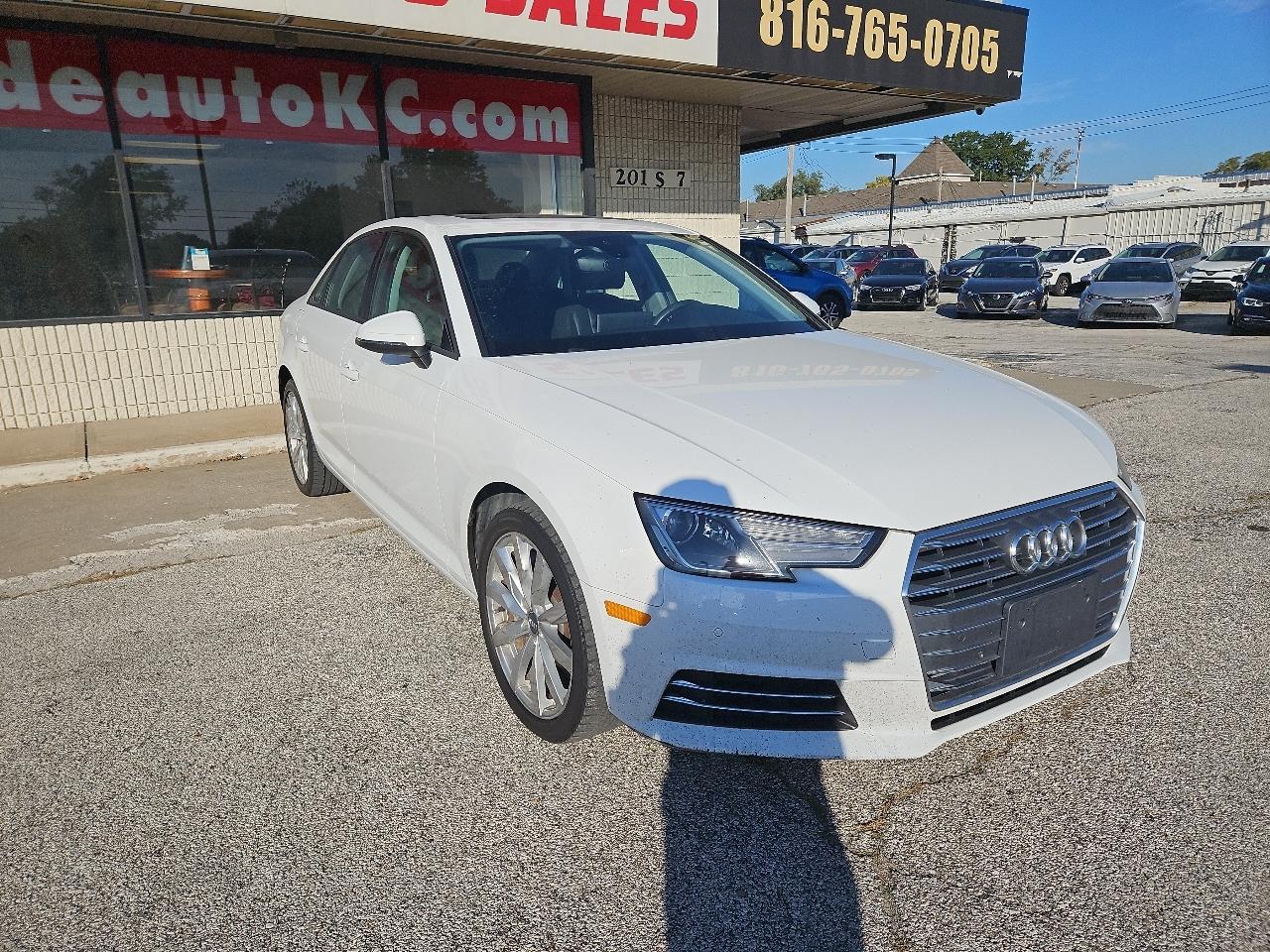 Audi A4 2.0T Premium Sedan 2017