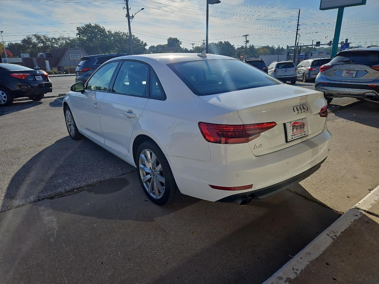 Audi A4 2.0T Premium Sedan 2017