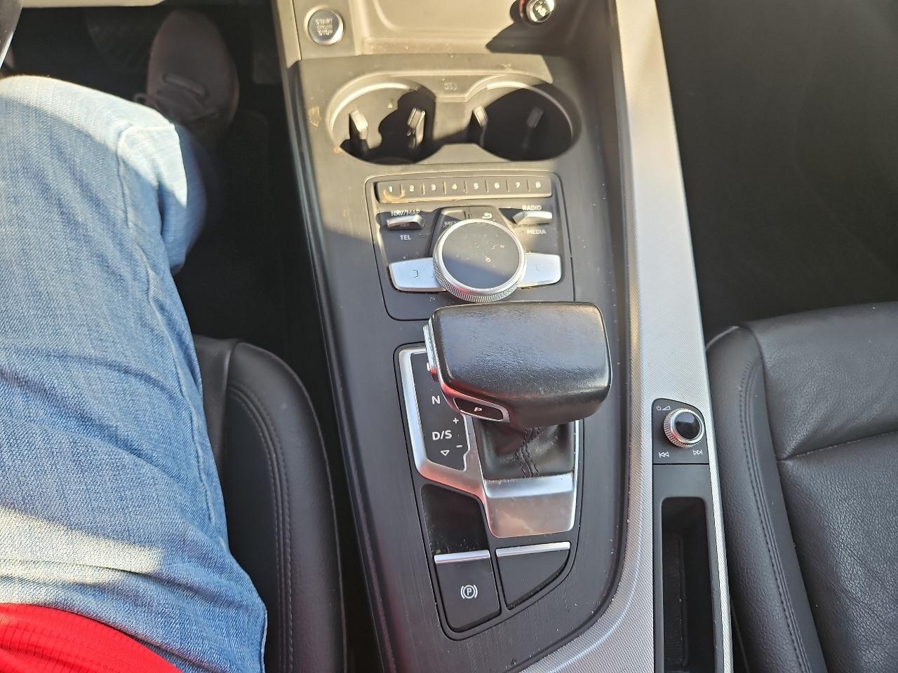 Audi A4 2.0T Premium Sedan 2017