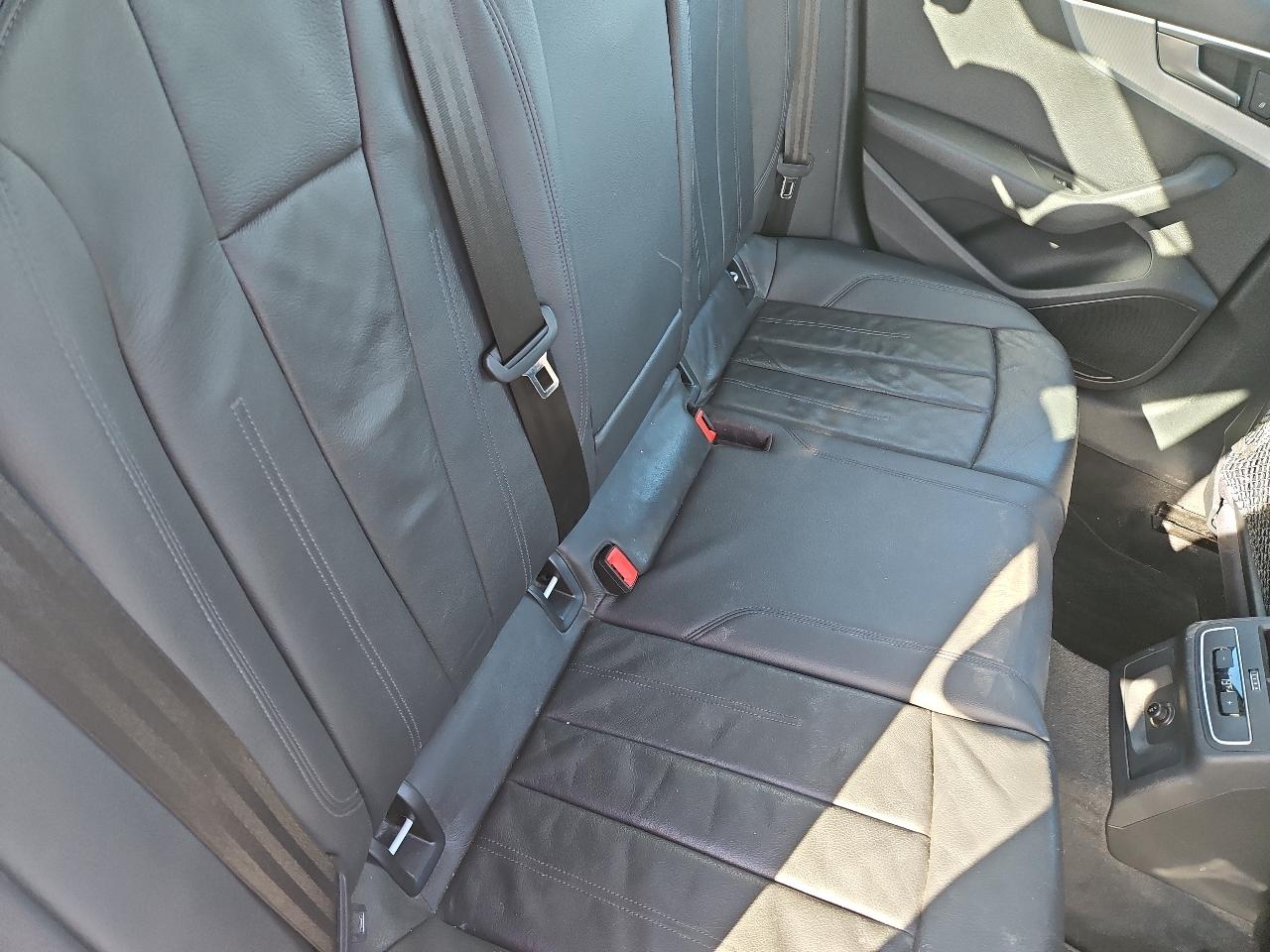Audi A4 2.0T Premium Sedan 2017