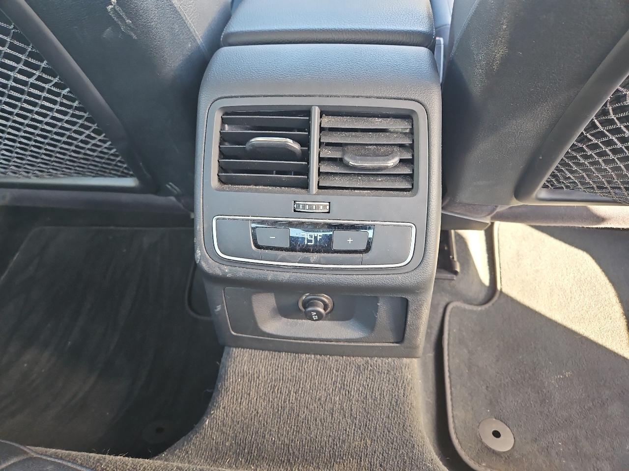 Audi A4 2.0T Premium Sedan 2017