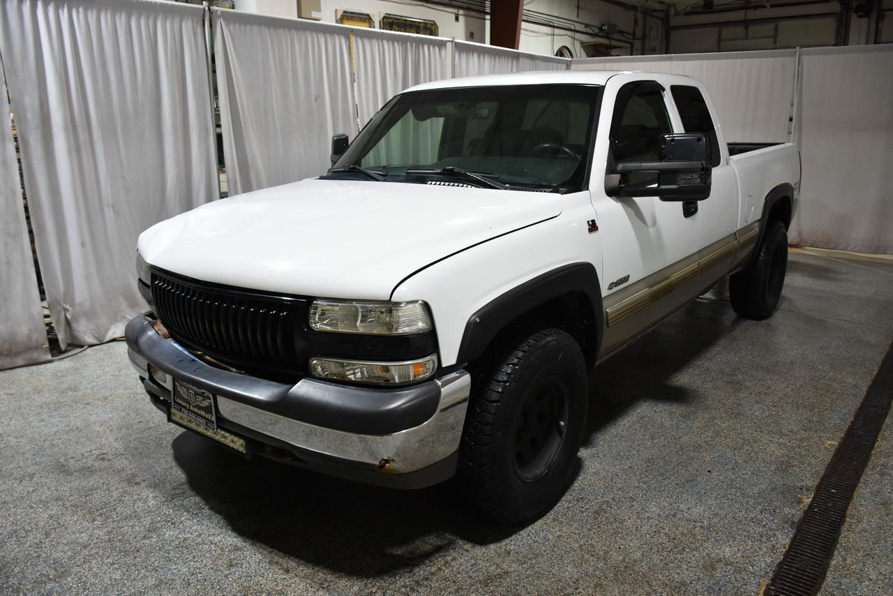 Chevrolet Silverado 1500 LT Ext. Cab Long Bed 4WD 2002