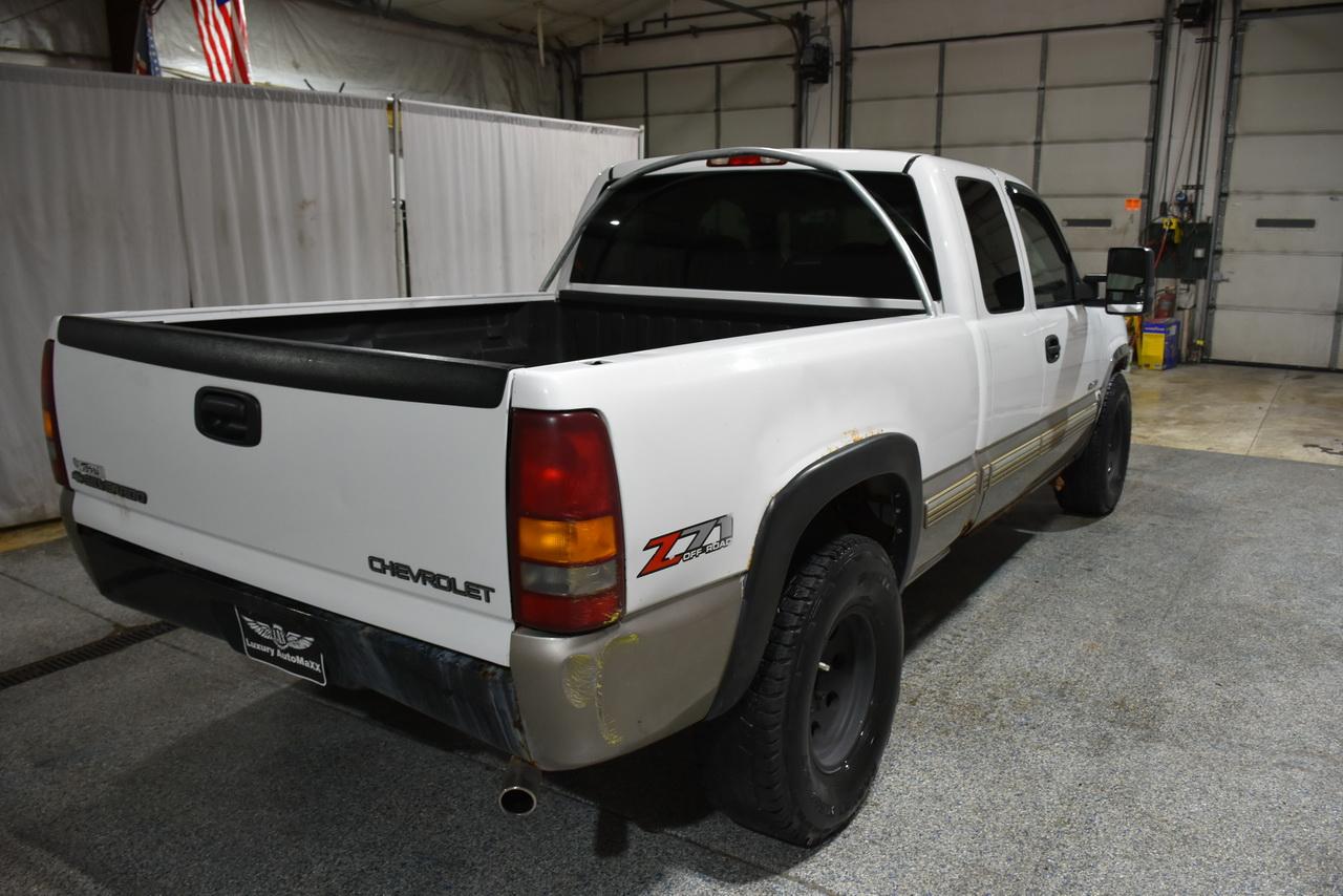 Chevrolet Silverado 1500 LT Ext. Cab Long Bed 4WD 2002