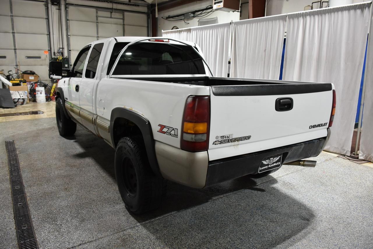 Chevrolet Silverado 1500 LT Ext. Cab Long Bed 4WD 2002