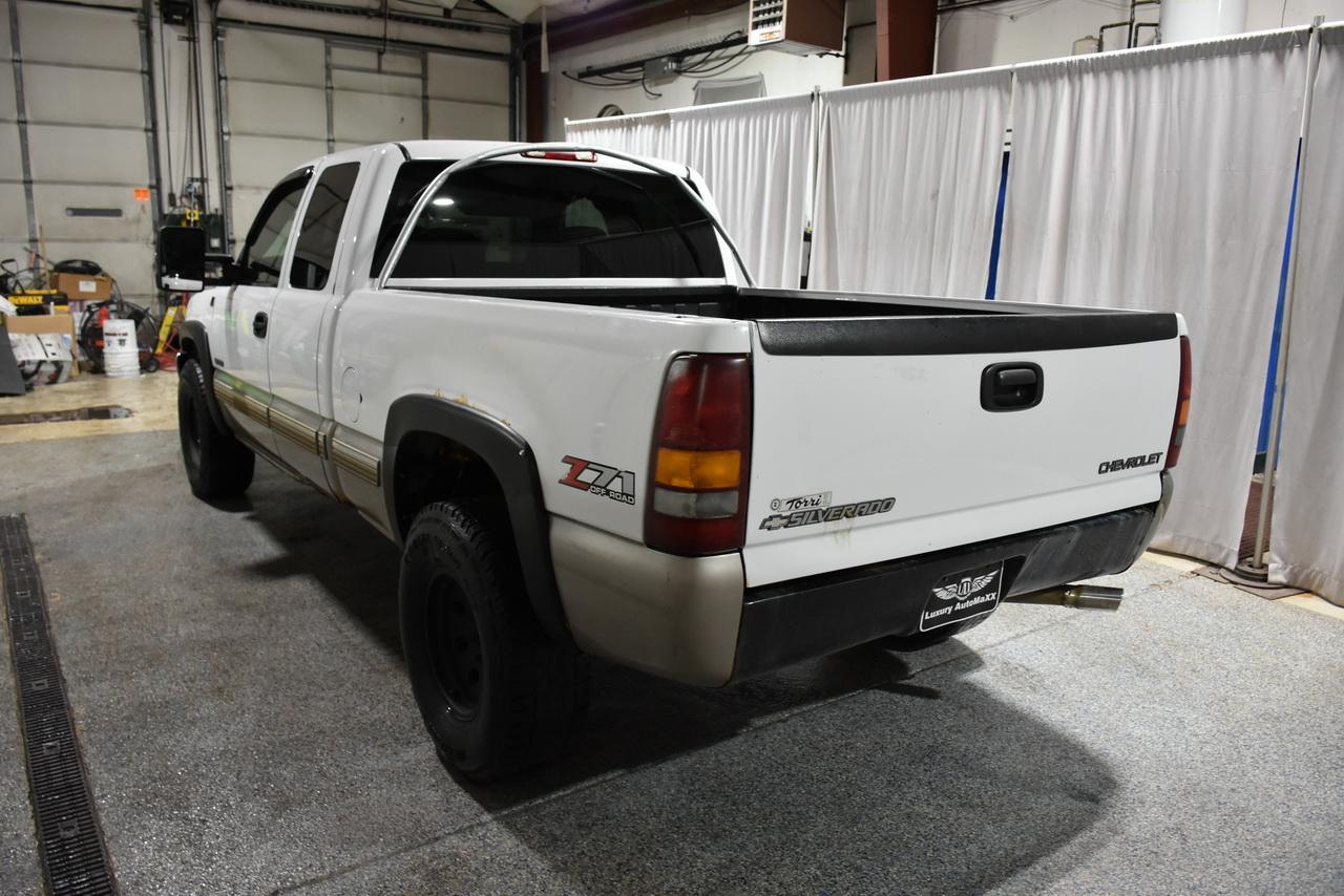 Chevrolet Silverado 1500 LT Ext. Cab Long Bed 4WD 2002
