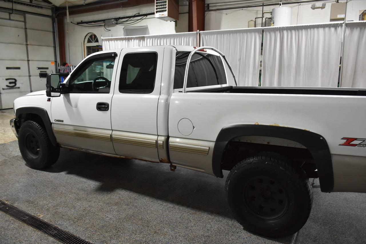 Chevrolet Silverado 1500 LT Ext. Cab Long Bed 4WD 2002
