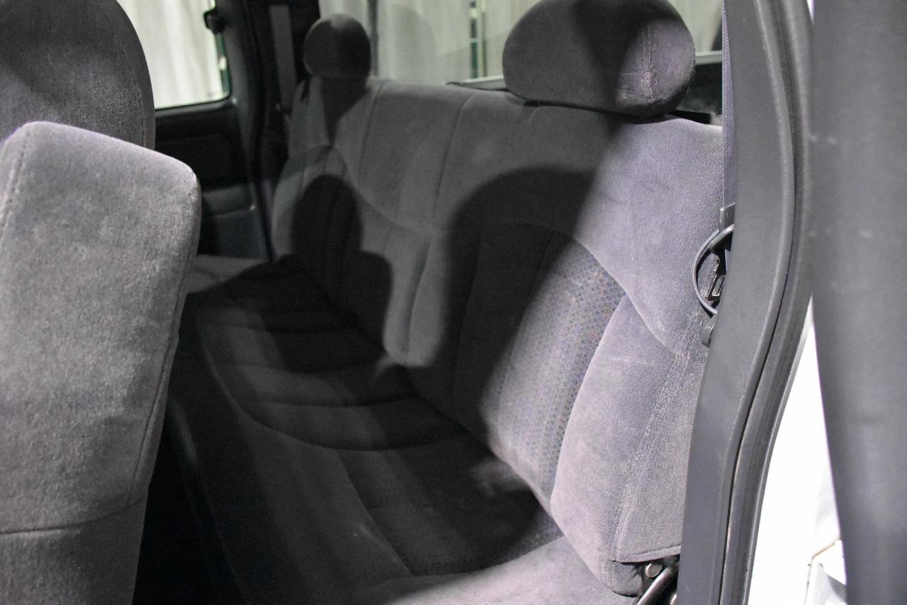 Chevrolet Silverado 1500 LT Ext. Cab Long Bed 4WD 2002