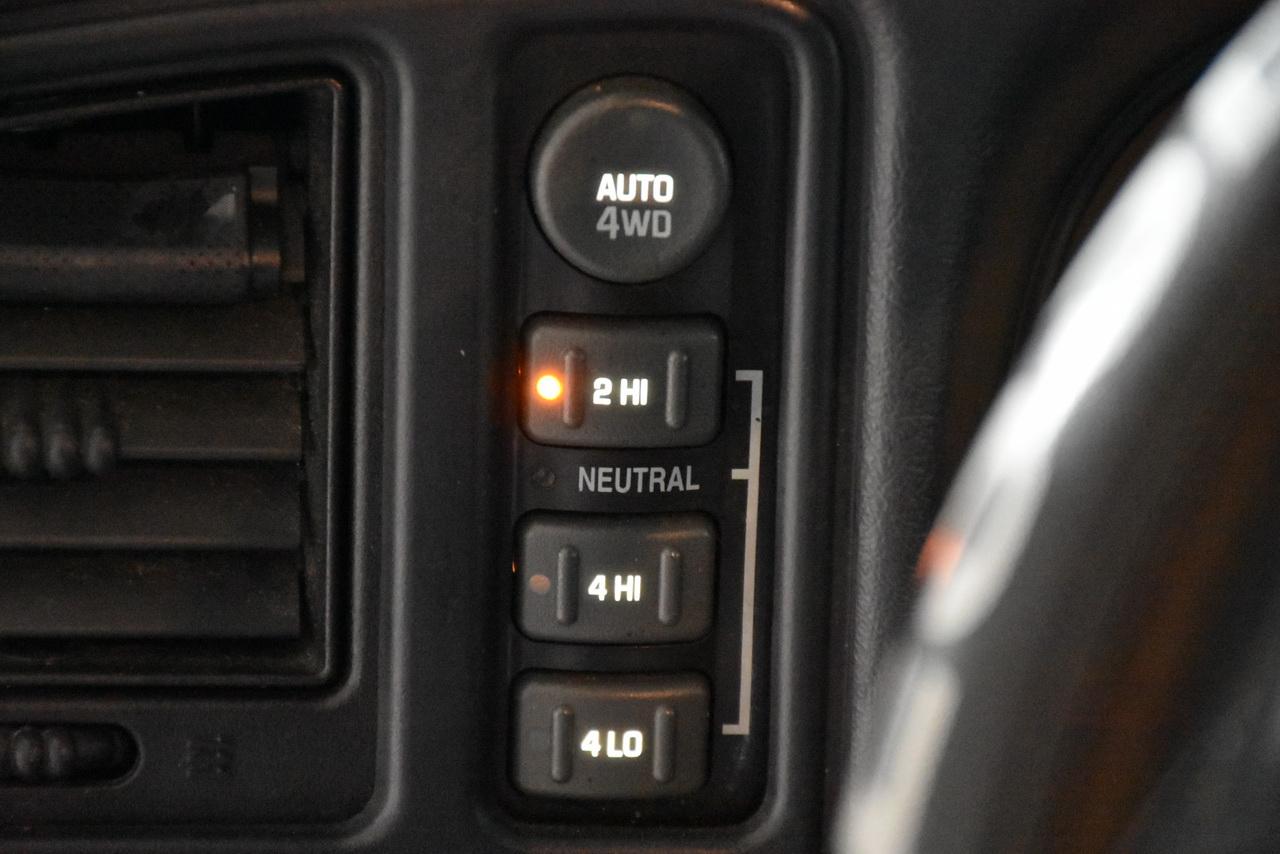 Chevrolet Silverado 1500 LT Ext. Cab Long Bed 4WD 2002