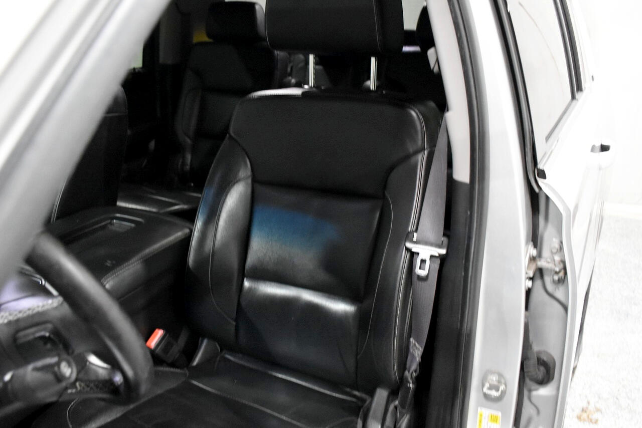 Chevrolet Suburban LT 4WD 2016 Chevrolet Suburban LT 4WD 2016