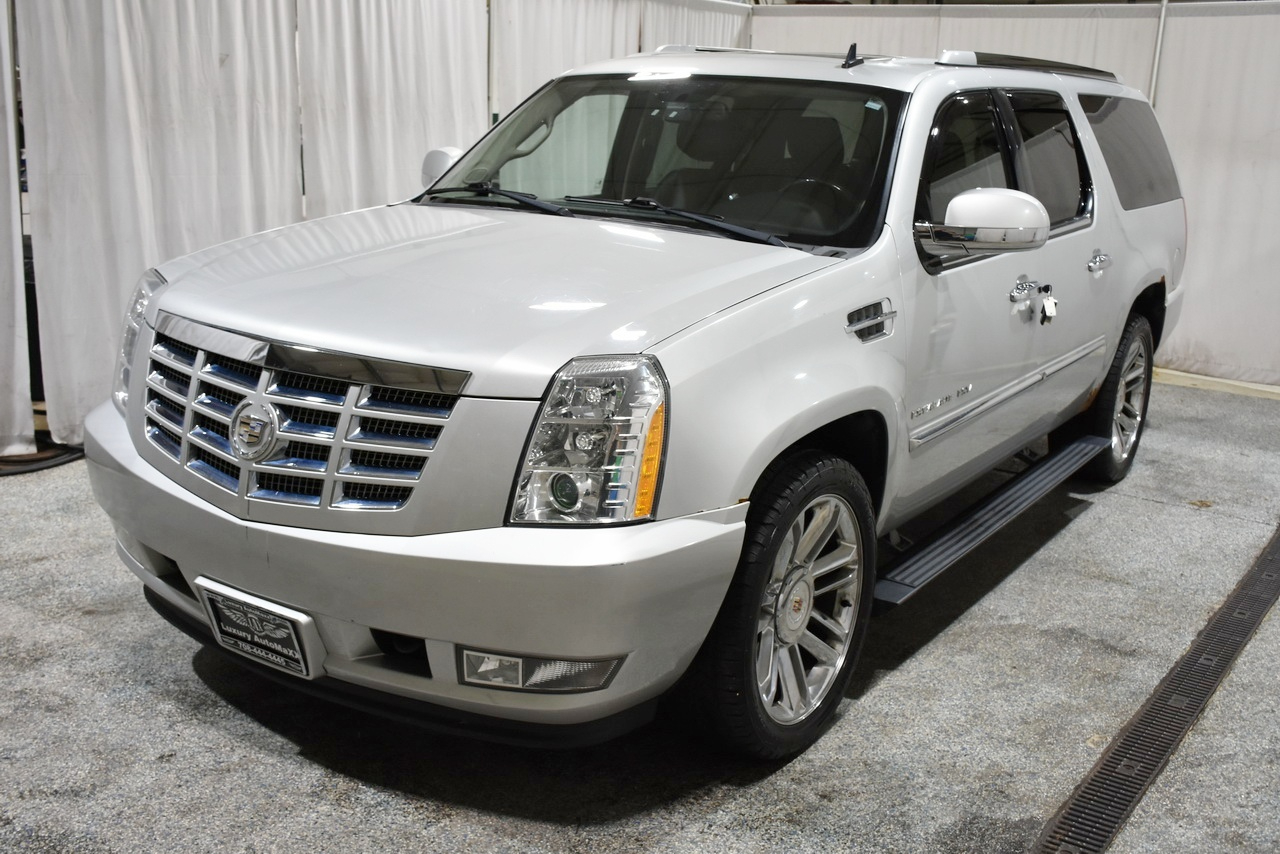 Cadillac Escalade ESV AWD Premium 2011 Cadillac Escalade ESV AWD Premium 2011