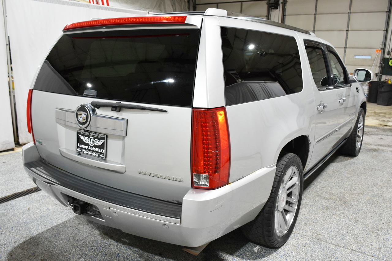 Cadillac Escalade ESV AWD Premium 2011 Cadillac Escalade ESV AWD Premium 2011