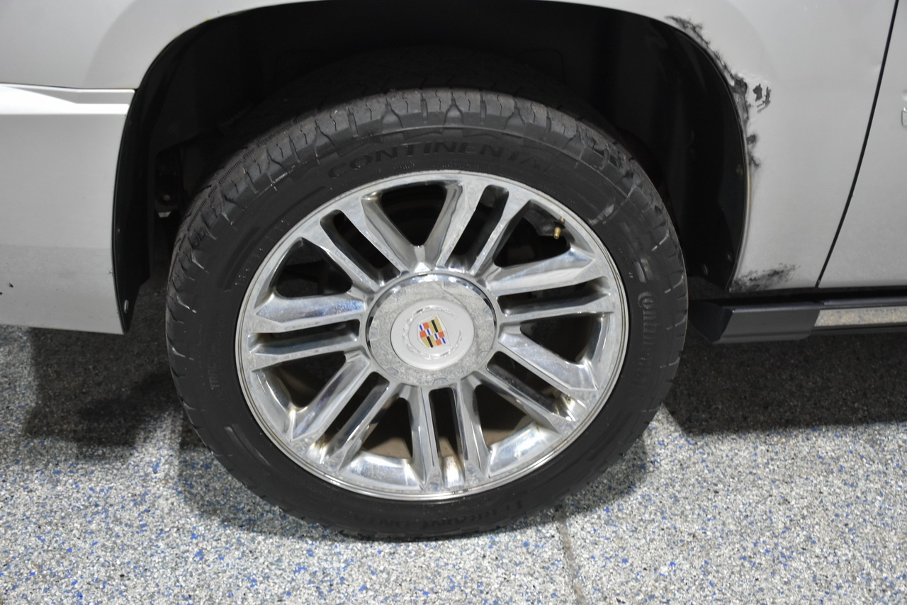 Cadillac Escalade ESV AWD Premium 2011 Cadillac Escalade ESV AWD Premium 2011