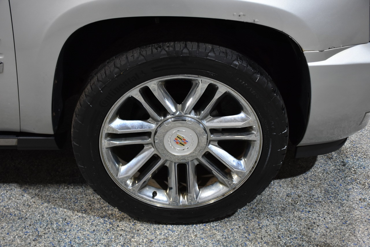 Cadillac Escalade ESV AWD Premium 2011 Cadillac Escalade ESV AWD Premium 2011