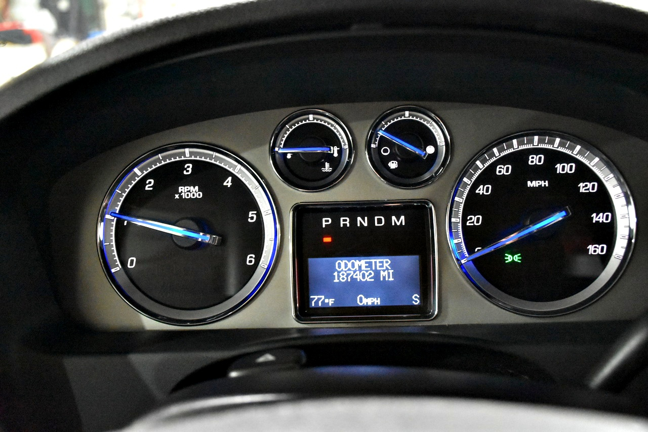 Cadillac Escalade ESV AWD Premium 2011 Cadillac Escalade ESV AWD Premium 2011