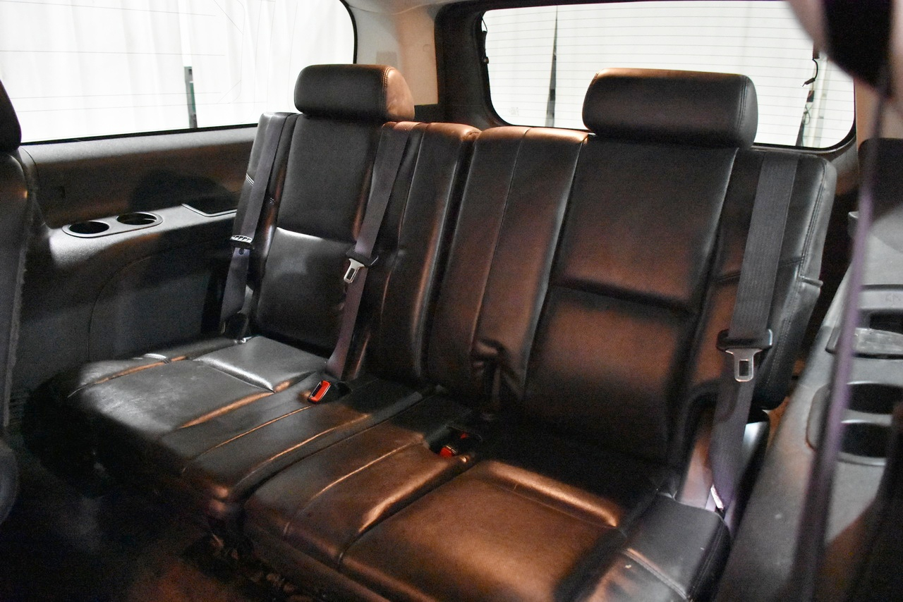 Cadillac Escalade ESV AWD Premium 2011 Cadillac Escalade ESV AWD Premium 2011