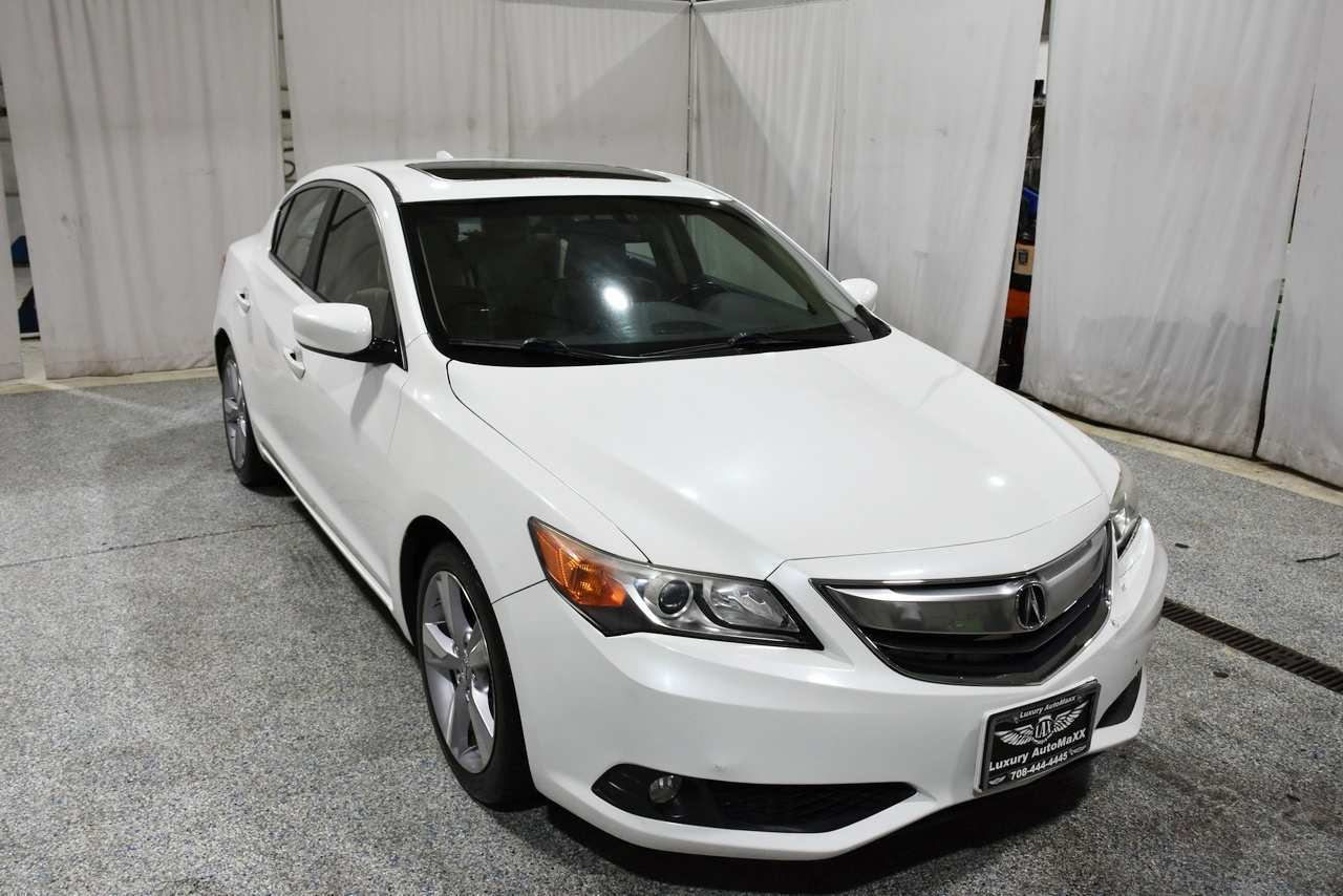 Acura ILX 5-Spd AT w/ Premium Package 2013 Acura ILX 5-Spd AT w/ Premium Package 2013