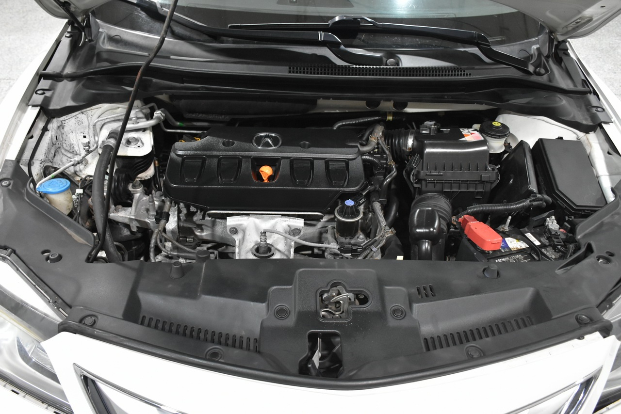 Acura ILX 5-Spd AT w/ Premium Package 2013 Acura ILX 5-Spd AT w/ Premium Package 2013