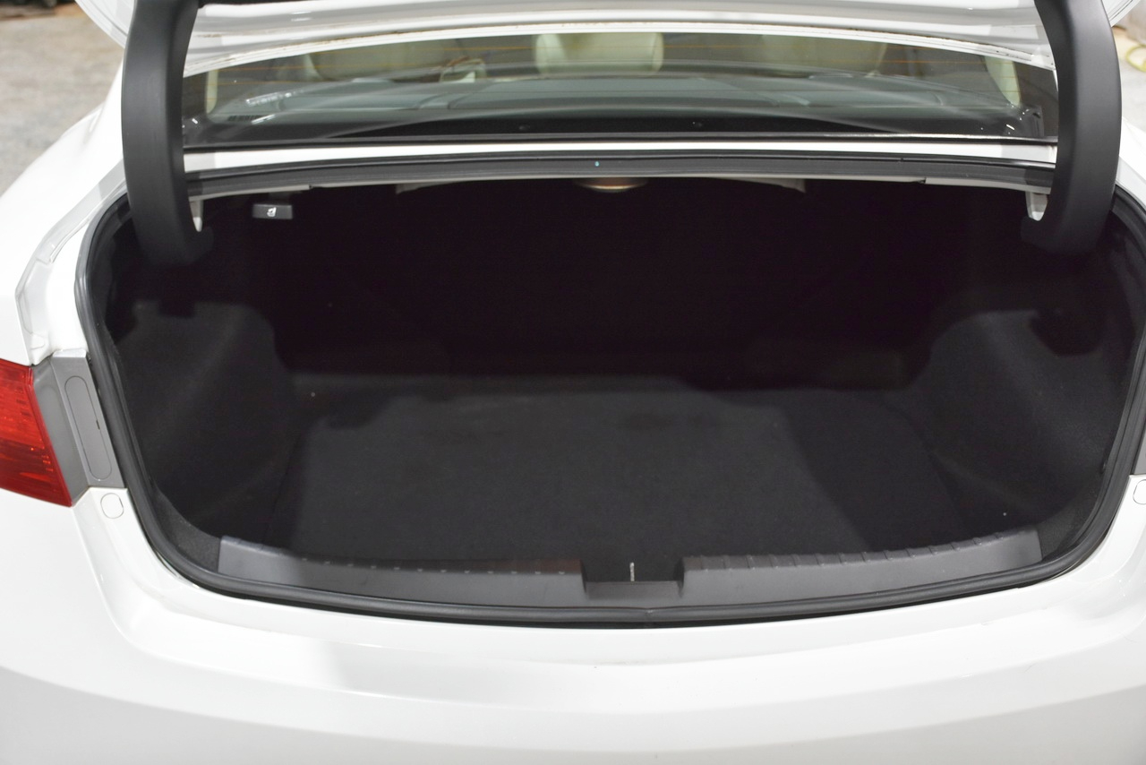 Acura ILX 5-Spd AT w/ Premium Package 2013 Acura ILX 5-Spd AT w/ Premium Package 2013