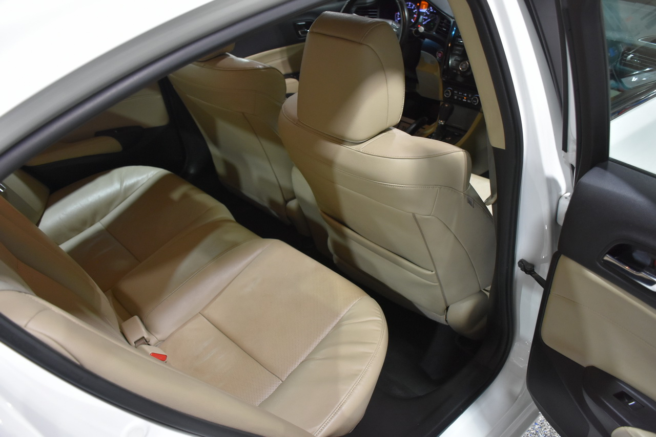 Acura ILX 5-Spd AT w/ Premium Package 2013 Acura ILX 5-Spd AT w/ Premium Package 2013
