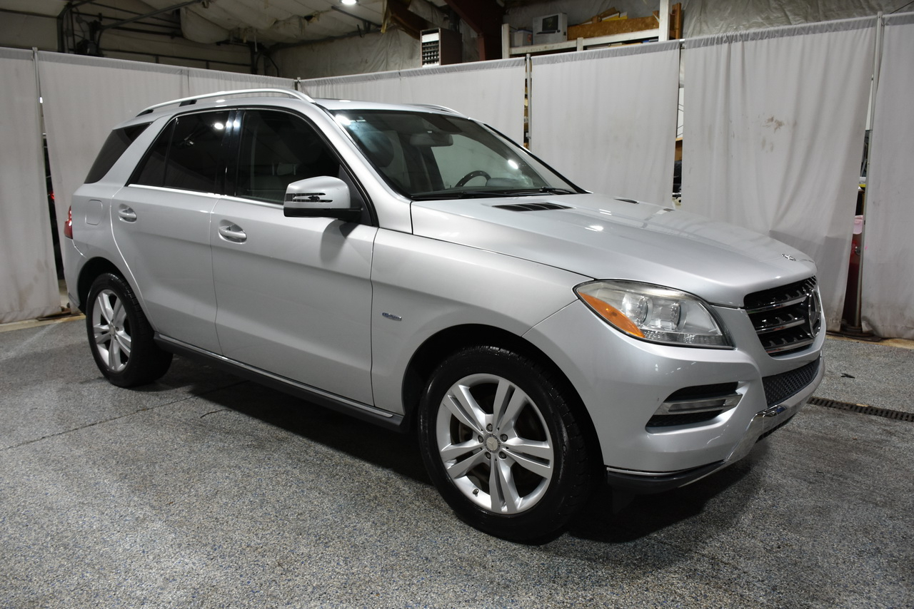Mercedes-Benz M-Class ML350 4MATIC 2012 Mercedes-Benz M-Class ML350 4MATIC 2012