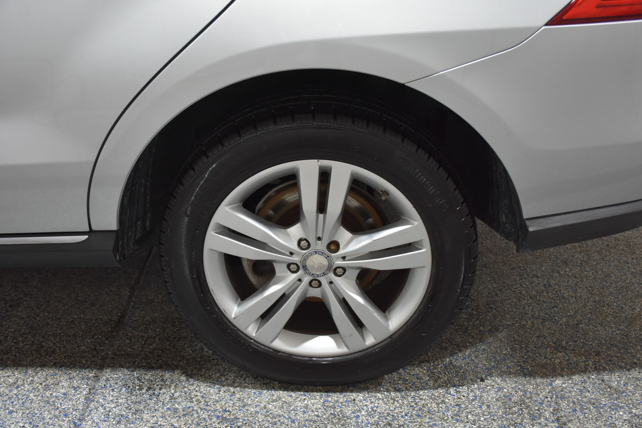 Mercedes-Benz M-Class ML350 4MATIC 2012 Mercedes-Benz M-Class ML350 4MATIC 2012