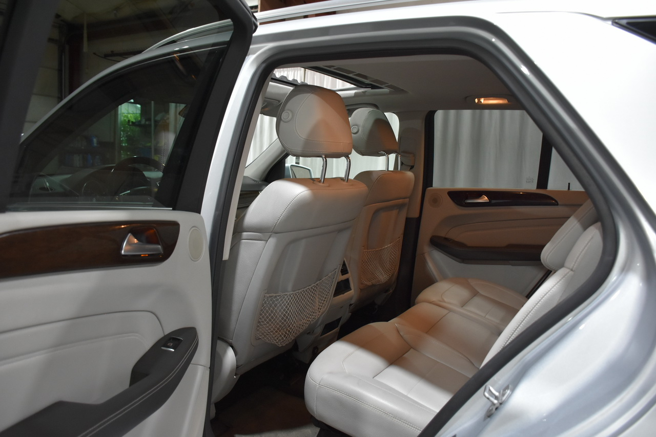 Mercedes-Benz M-Class ML350 4MATIC 2012 Mercedes-Benz M-Class ML350 4MATIC 2012
