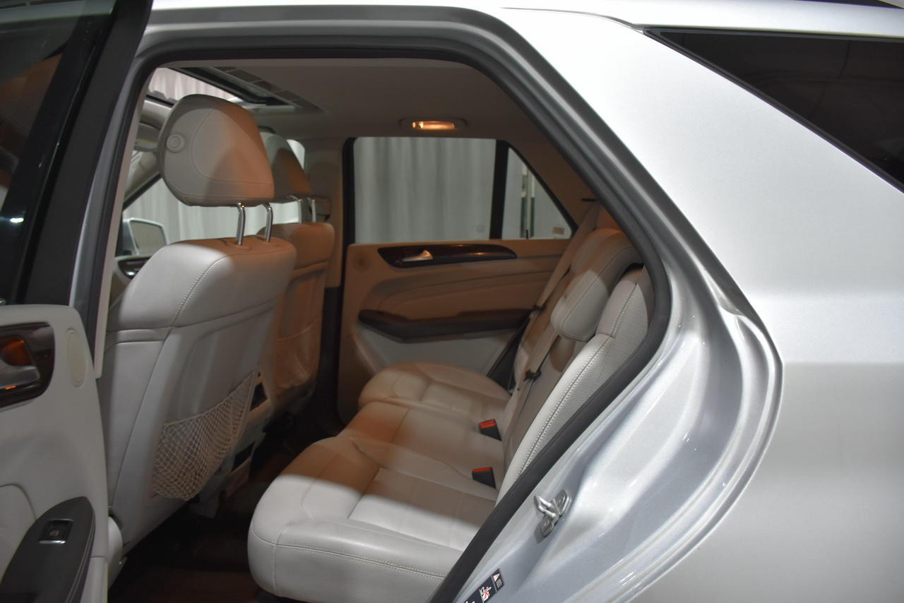 Mercedes-Benz M-Class ML350 4MATIC 2012 Mercedes-Benz M-Class ML350 4MATIC 2012