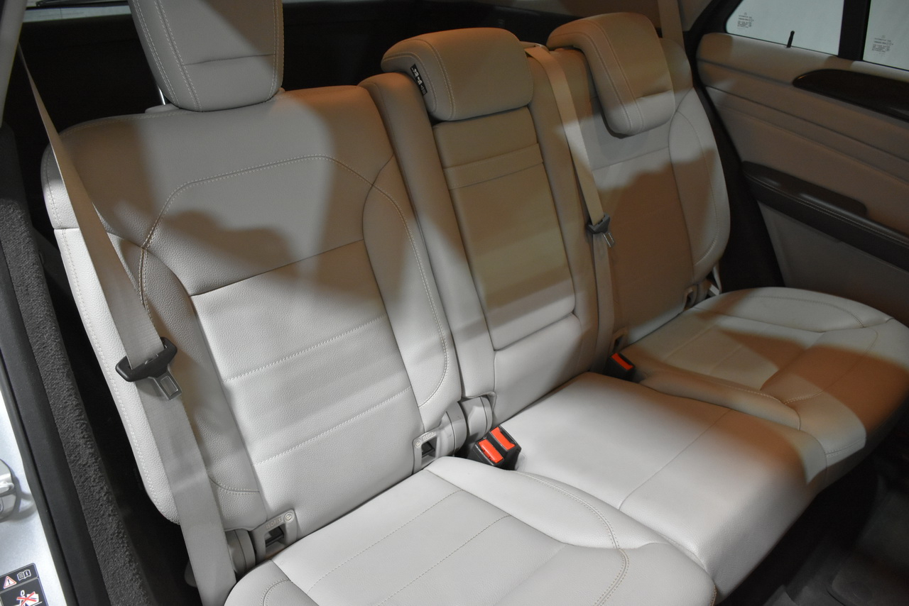 Mercedes-Benz M-Class ML350 4MATIC 2012 Mercedes-Benz M-Class ML350 4MATIC 2012