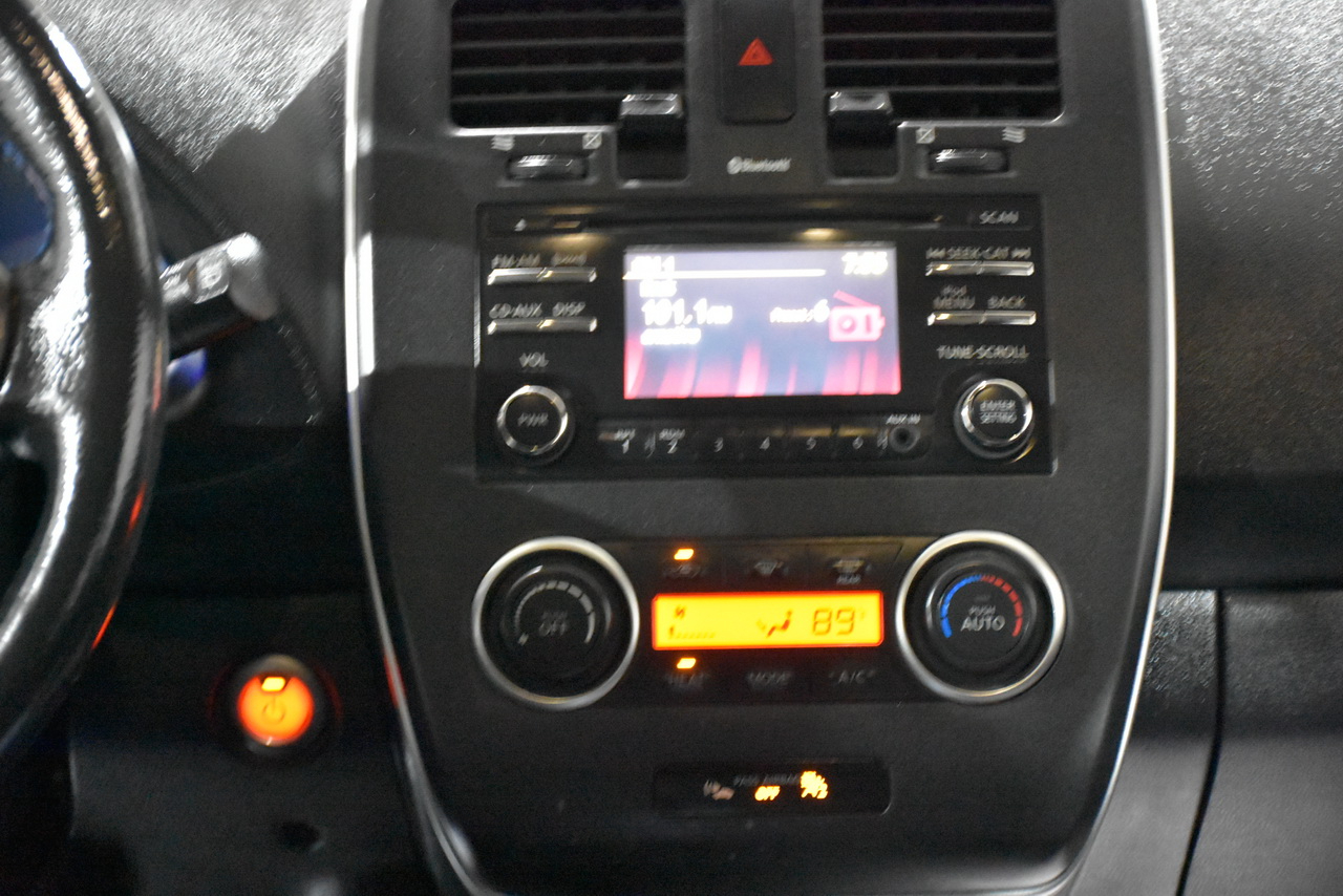 Nissan Leaf S 2013 Nissan Leaf S 2013