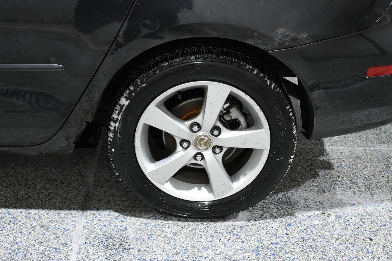 Mazda MAZDA3 i 4-door 2006