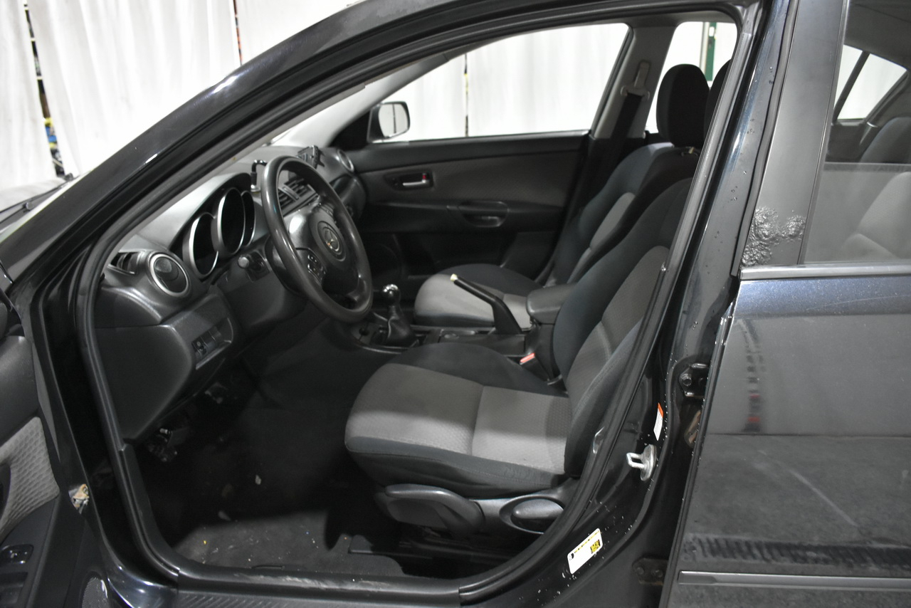 Mazda MAZDA3 i 4-door 2006