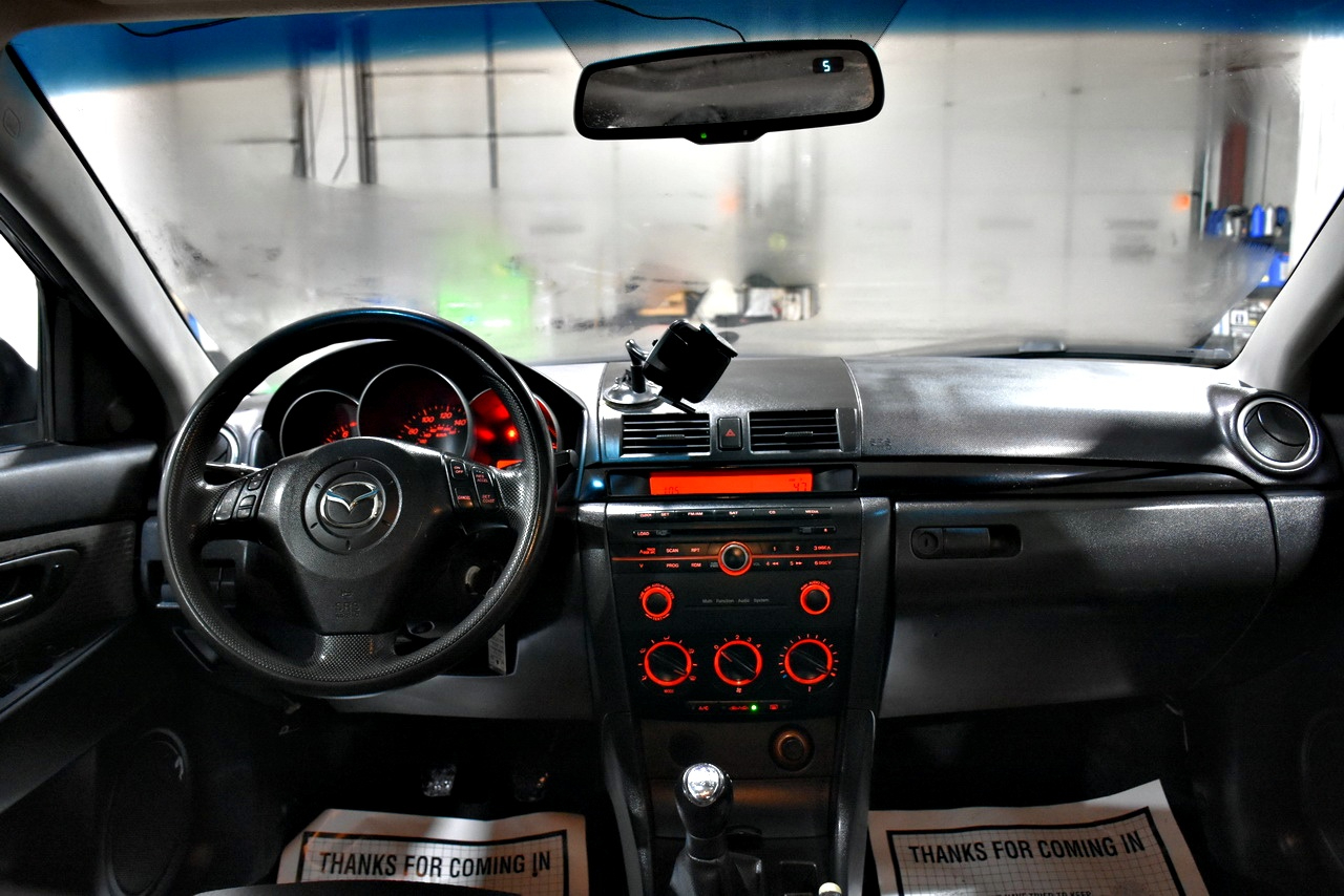 Mazda MAZDA3 i 4-door 2006