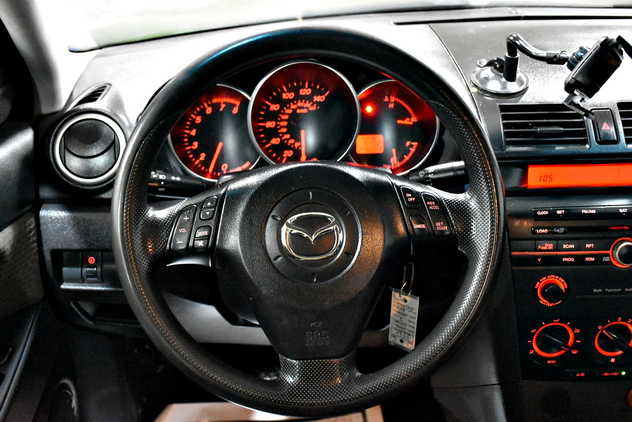 Mazda MAZDA3 i 4-door 2006
