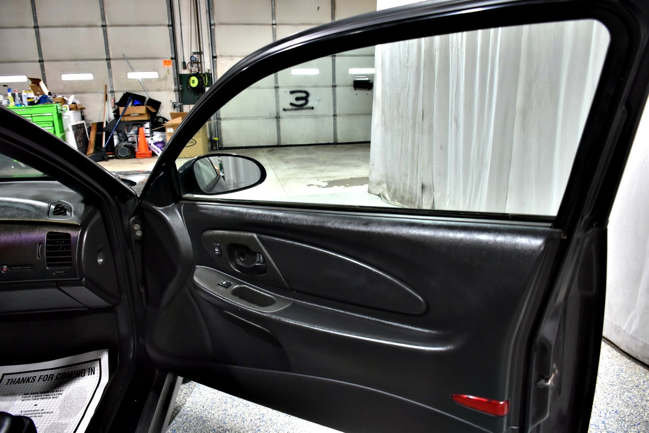 Chevrolet Monte Carlo LS 2001