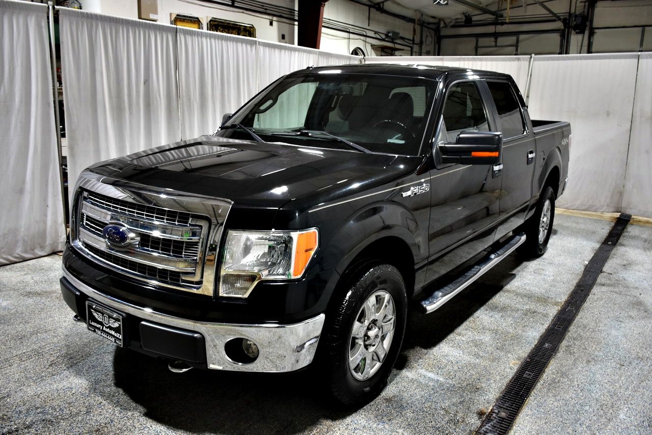 Ford F-150 XL SuperCrew 5.5-ft. Bed 4WD 2014