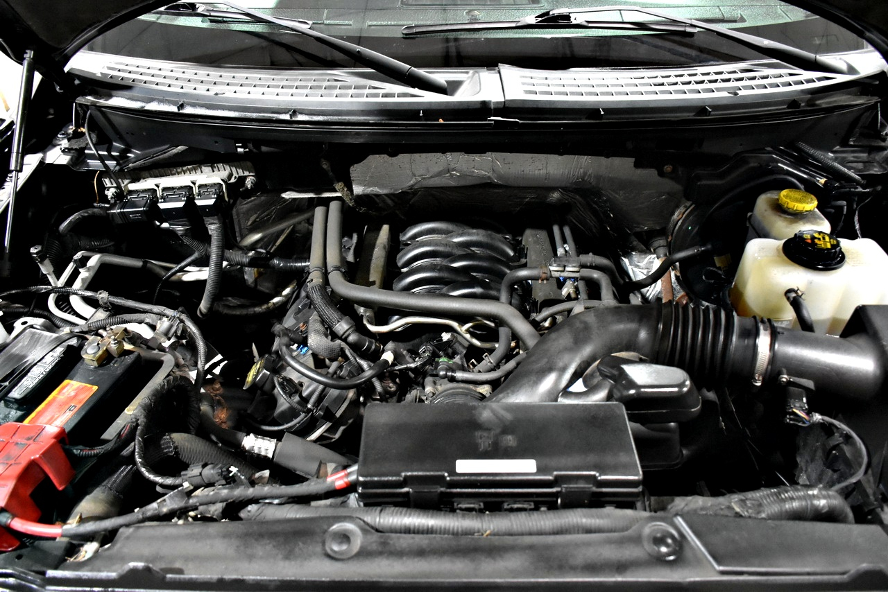 Ford F-150 XL SuperCrew 5.5-ft. Bed 4WD 2014