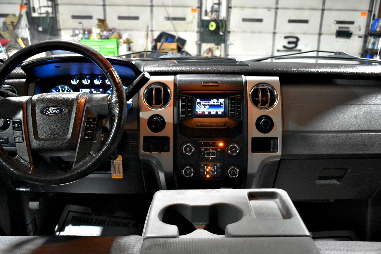 Ford F-150 XL SuperCrew 5.5-ft. Bed 4WD 2014