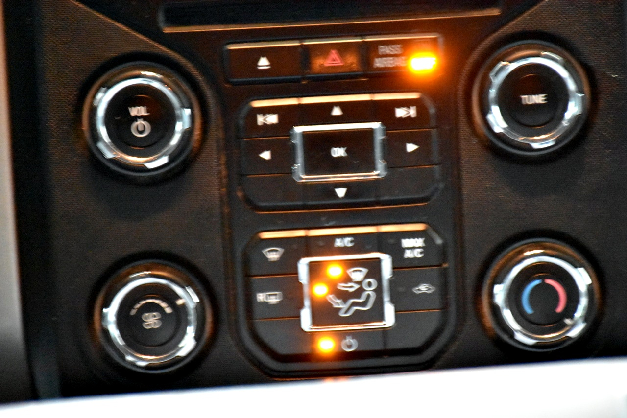 Ford F-150 XL SuperCrew 5.5-ft. Bed 4WD 2014