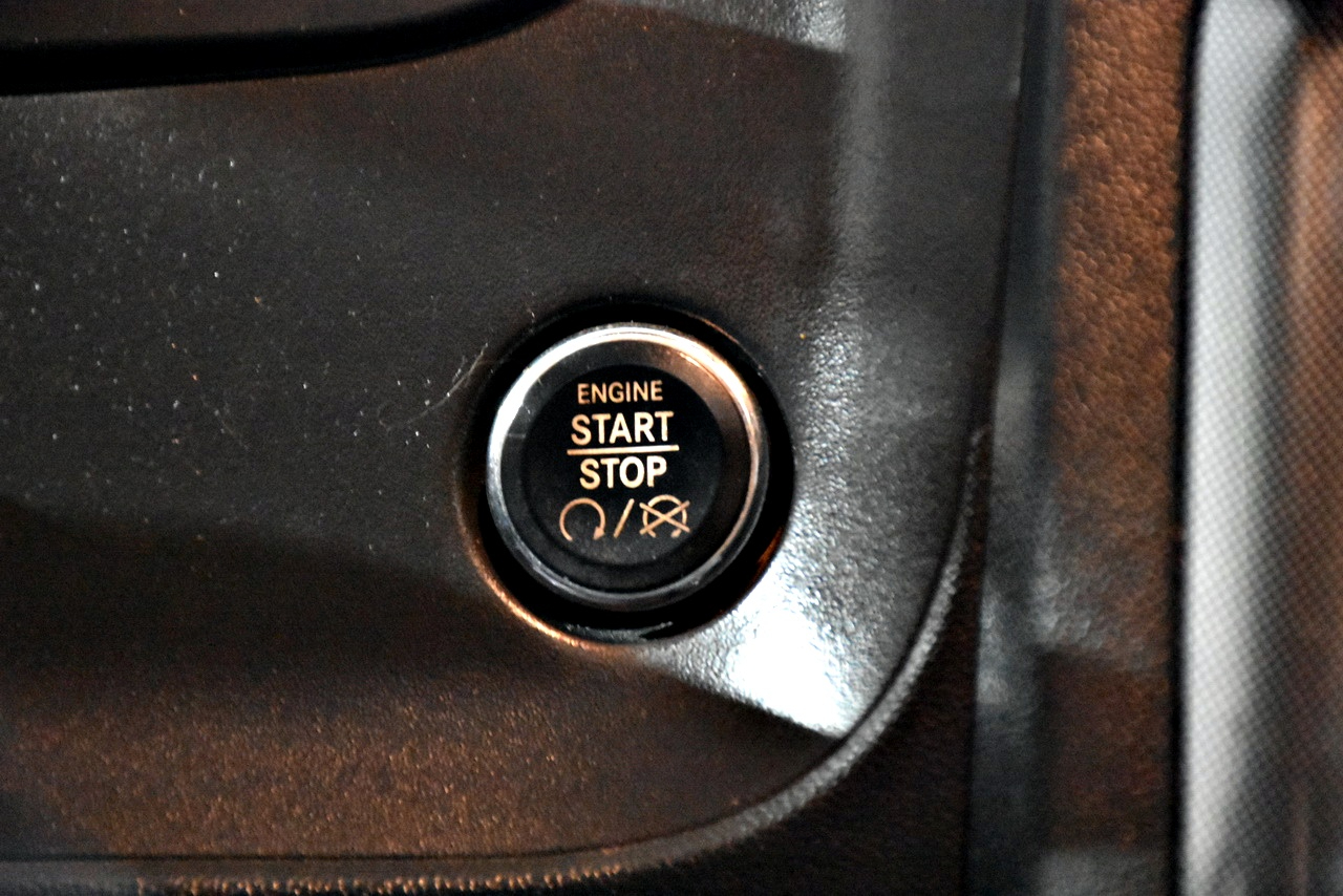 Dodge Challenger SXT 2013