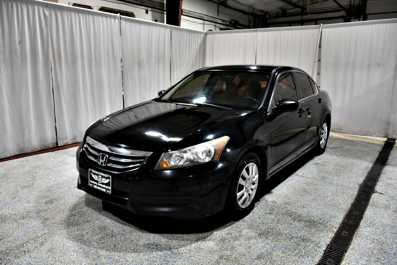 Honda Accord LX sedan AT 2012